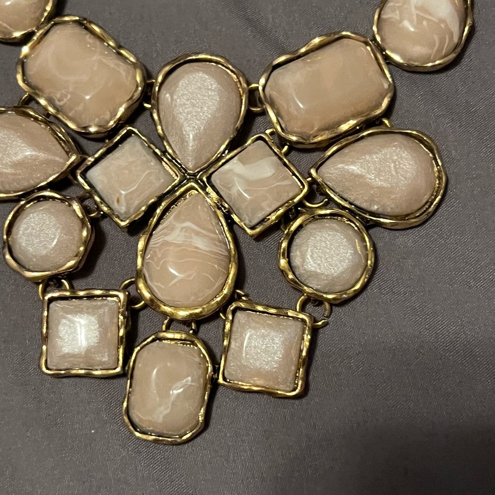 Statement necklace - Picture 2 of 4
